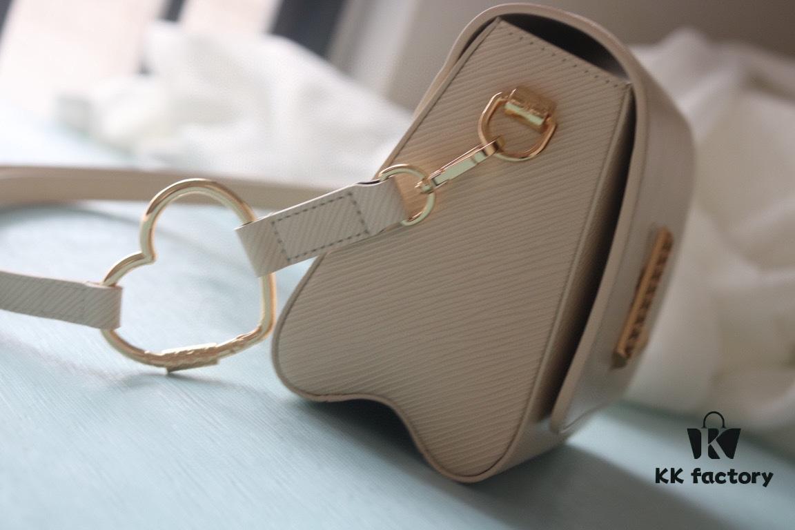 New Arrival Top-Quality Original Version Twist Medium Handbag - Model No. 50398/23390/23389