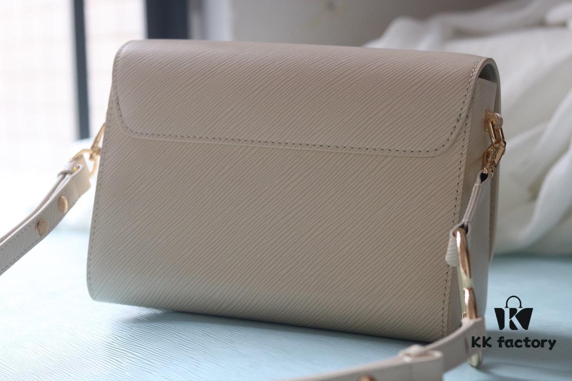 New Arrival Top-Quality Original Version Twist Medium Handbag - Model No. 50398/23390/23389