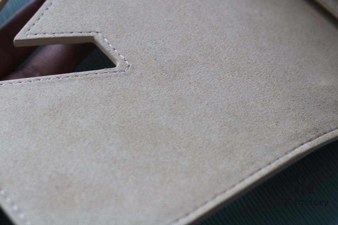 Authentic Mirror Included LV 2023 Twist Series Newest Style Top-Quality Original Version Comparable to Genuine Item Model Number: 50388