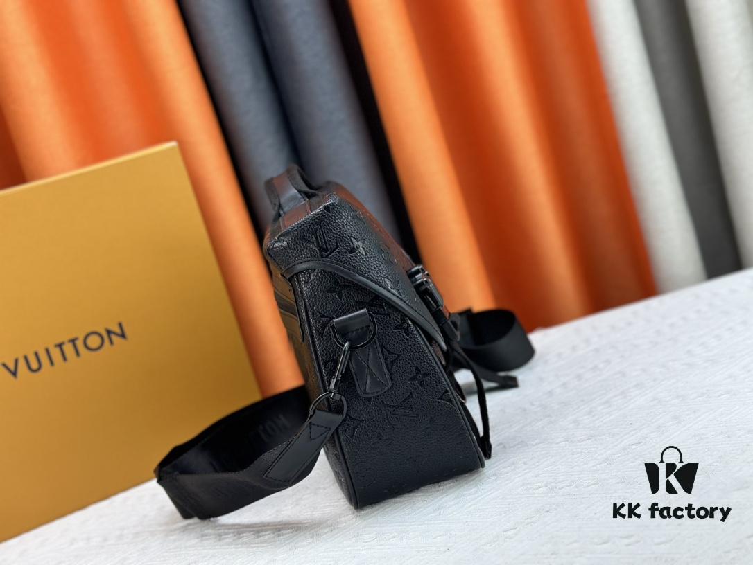 Original LV Trail Messenger Bag