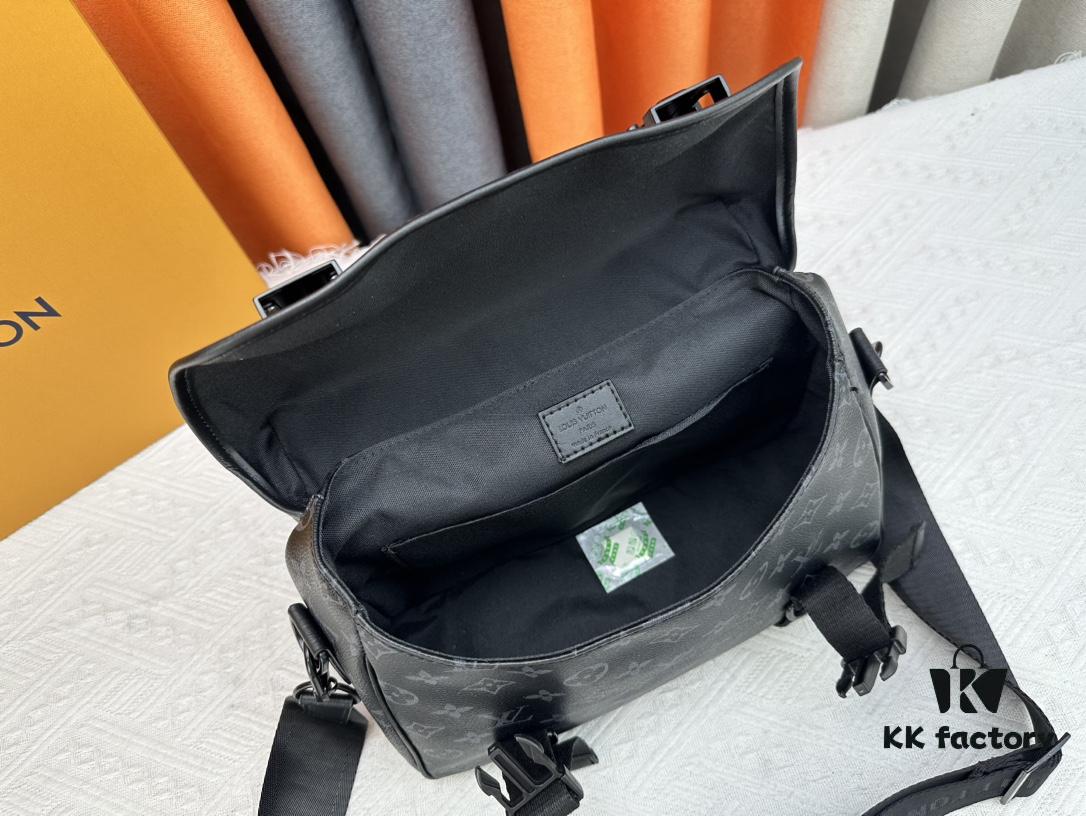 Authentic LV Trail Messenger Bag