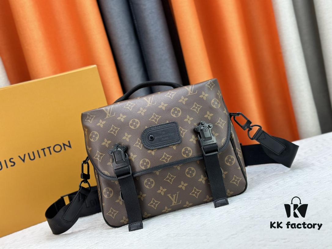 Authentic LV Trail Messenger Bag