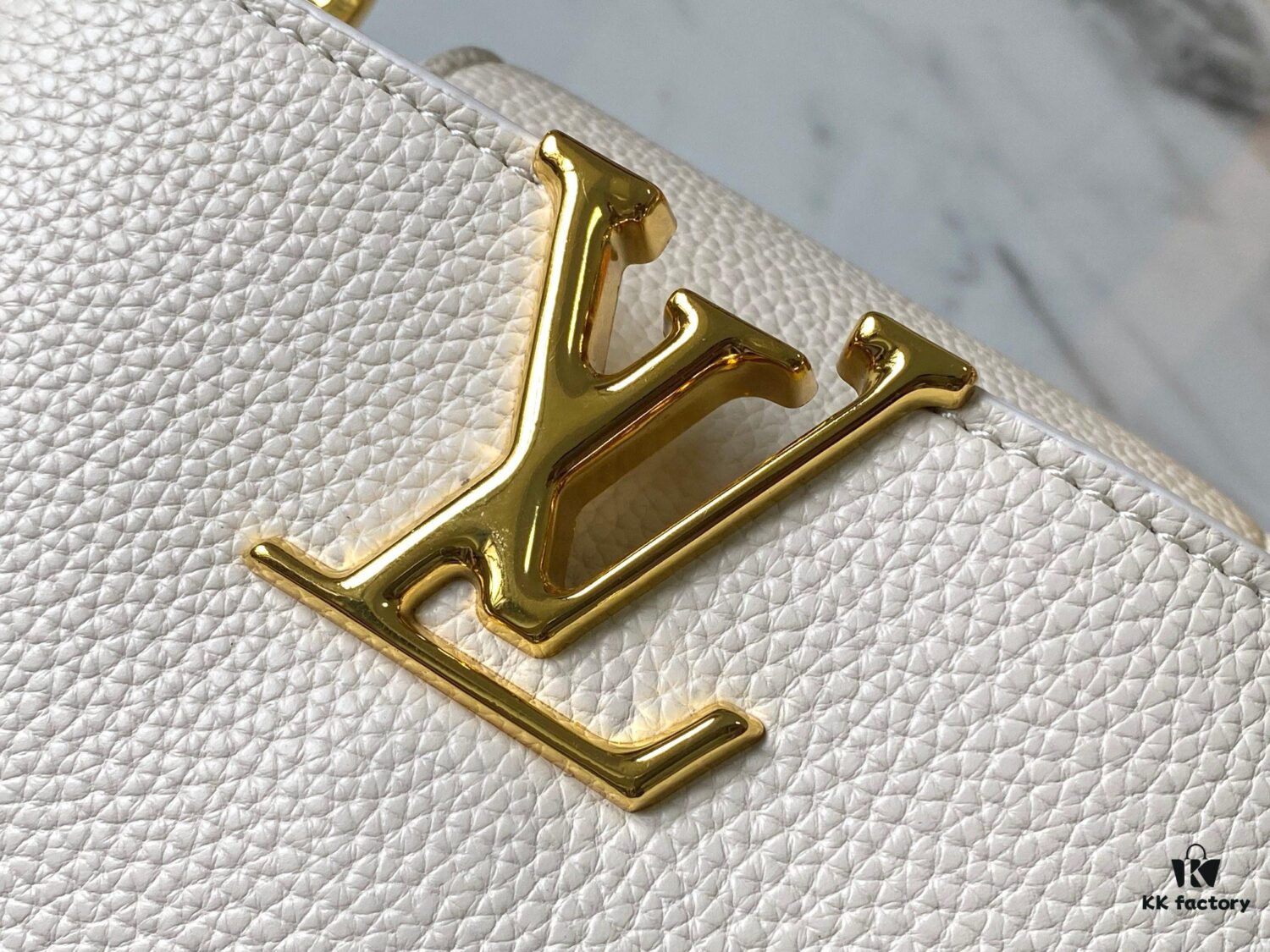 Upgraded M23943 Capucines Mini Bag