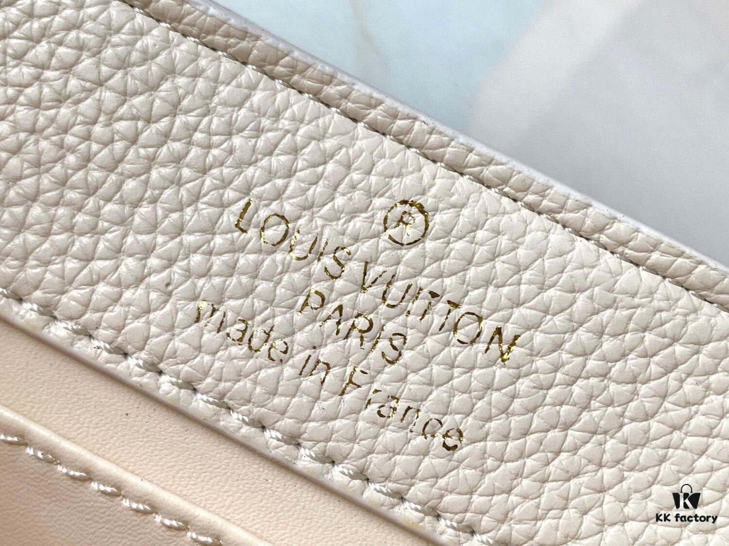 Upgraded M23943 Capucines Mini Bag