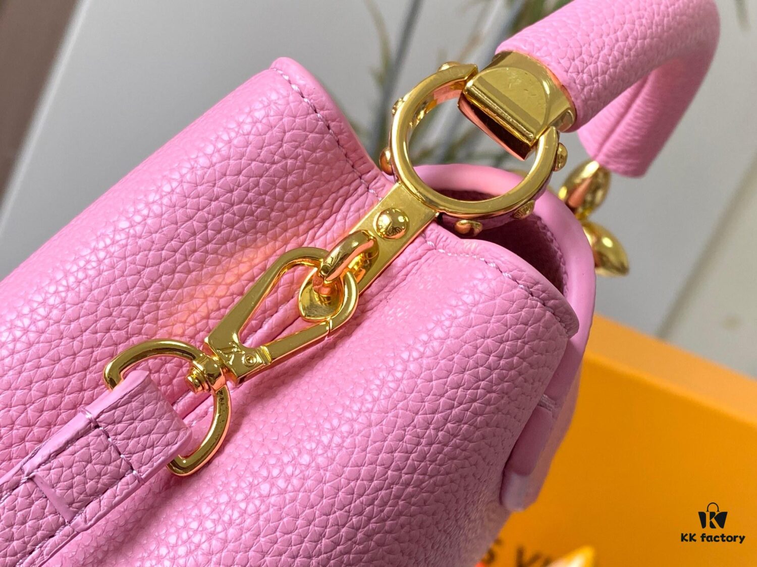 Upgraded M23943 Capucines Mini Bag