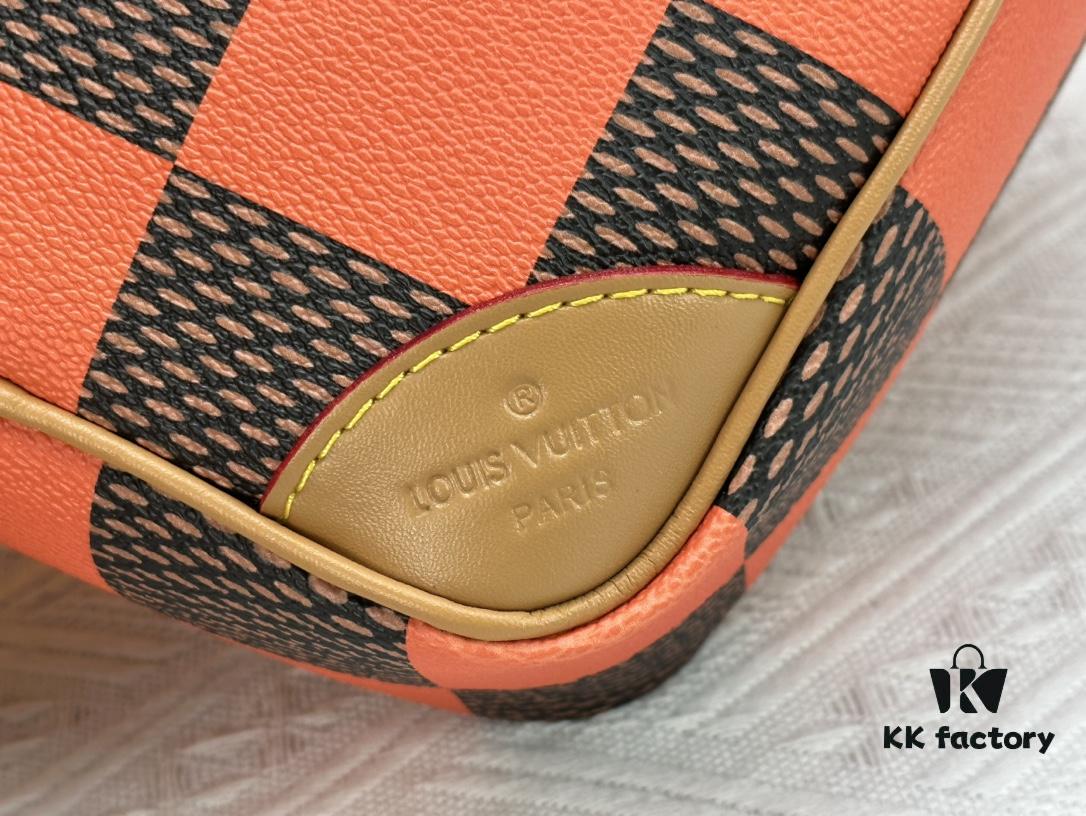 M40562 LV Square Bag Louis Vuitton 2024 Men's Spring-Summer Collection Advertising Special Edition