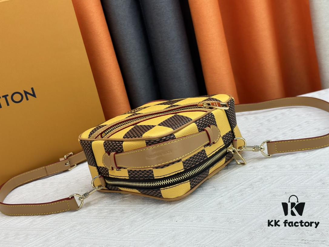 M40562 Lv Square Bag Louis Vuitton 2024 Men's Spring-Summer Collection Campaign