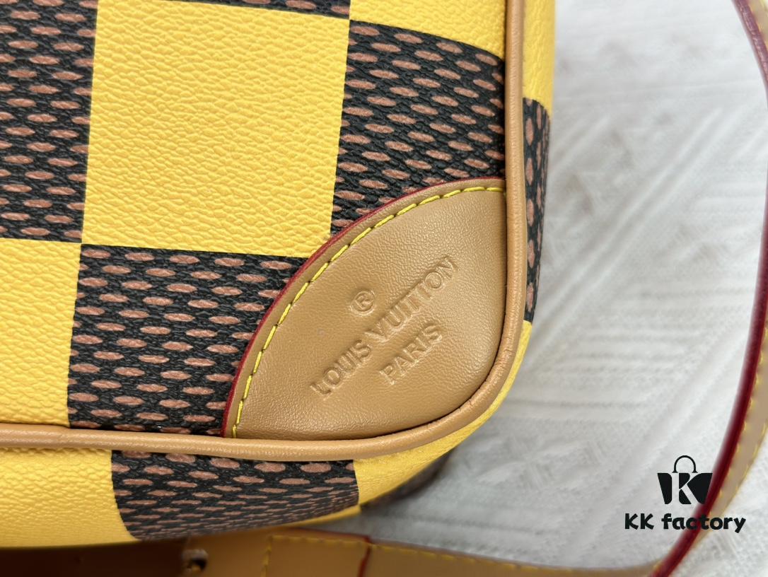 M40562 Lv Square Bag Louis Vuitton 2024 Men's Spring-Summer Collection Campaign