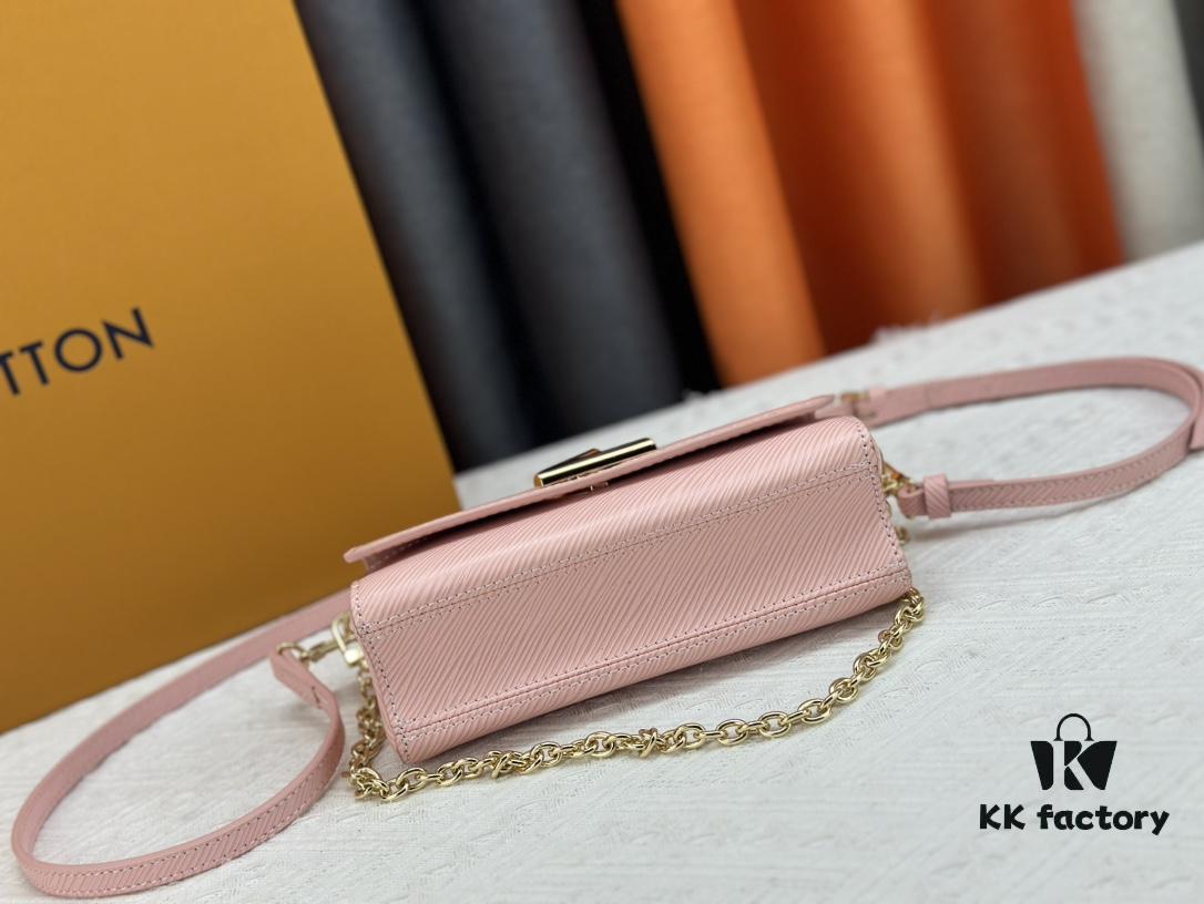 Authentic Quality [Rose] Model No. 50397/24566/24548/24550/24549 This Twist West handbag features an elongated silhouette, reinterpreting the classic design with a contemporary coolness for the new season. Dyed in modern hues, the Epi leather highlights the bag’s sophisticated character, while the iconic LV Twist lock emphasizes brand identity. Equipped with a detachable strap and chain, it offers versatile ways to carry daily essentials.