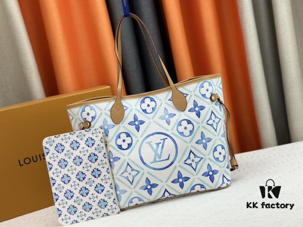 M11263, M25317 【Dushi Home Shoot】 m45684 m45685 m40995 Tote MM Handbag with Monochrome Stripes in Cream and LVs on Pink Background