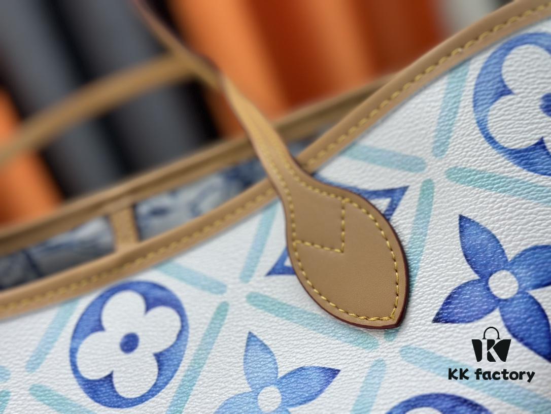 M11263, M25317 【Dushi Home Shoot】 m45684 m45685 m40995 Tote MM Handbag with Monochrome Stripes in Cream and LVs on Pink Background