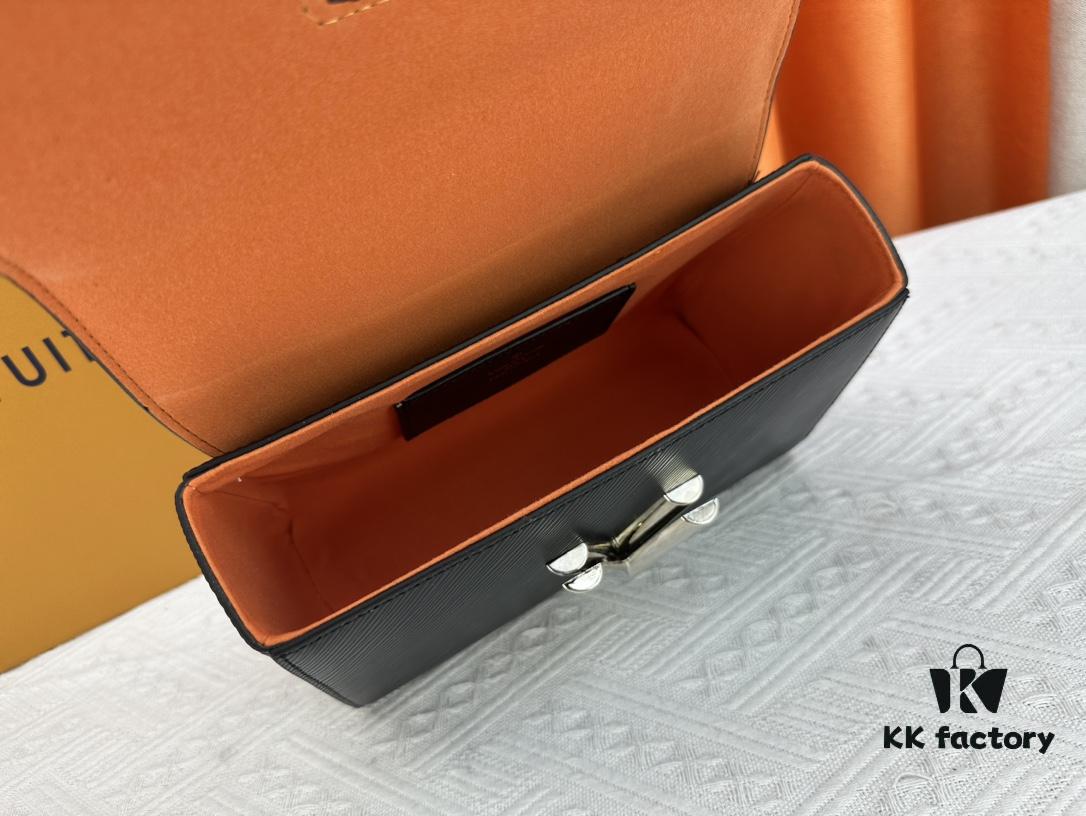 Exclusive LV Latest Hot Twist Denim Medium Size Bag Shipment, Fan Bingbing Same Style, New Model TWIST 50273, 50272