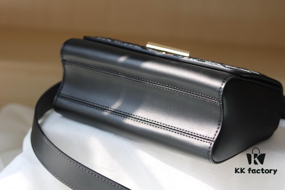 New Arrival / Top Quality Original Design - Model 50358 - LV Twist Medium Handbag in Soft Calfskin with Embroidered Since 1854 Motif