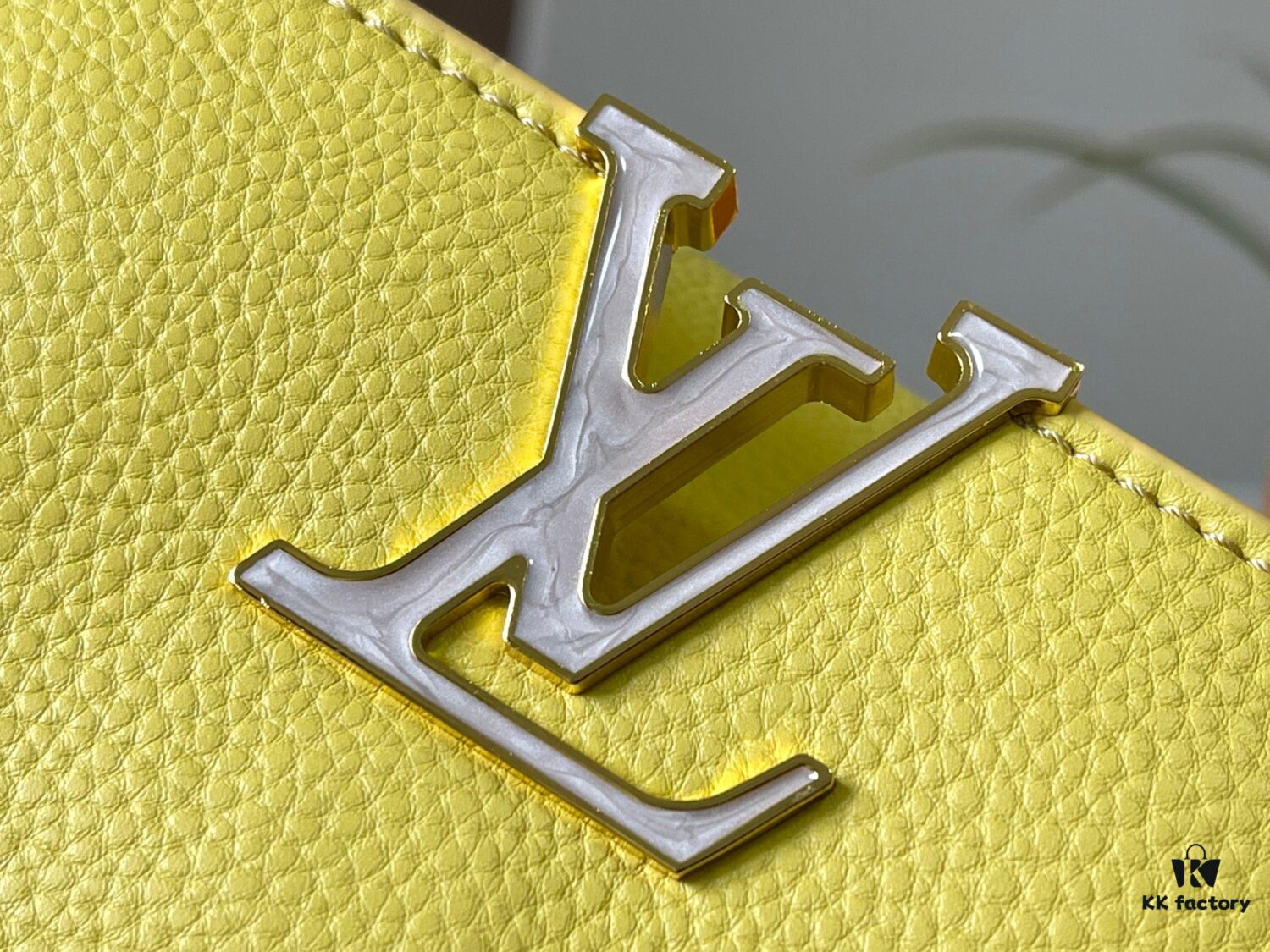 Upgraded M24683 Capucines Mini Bag