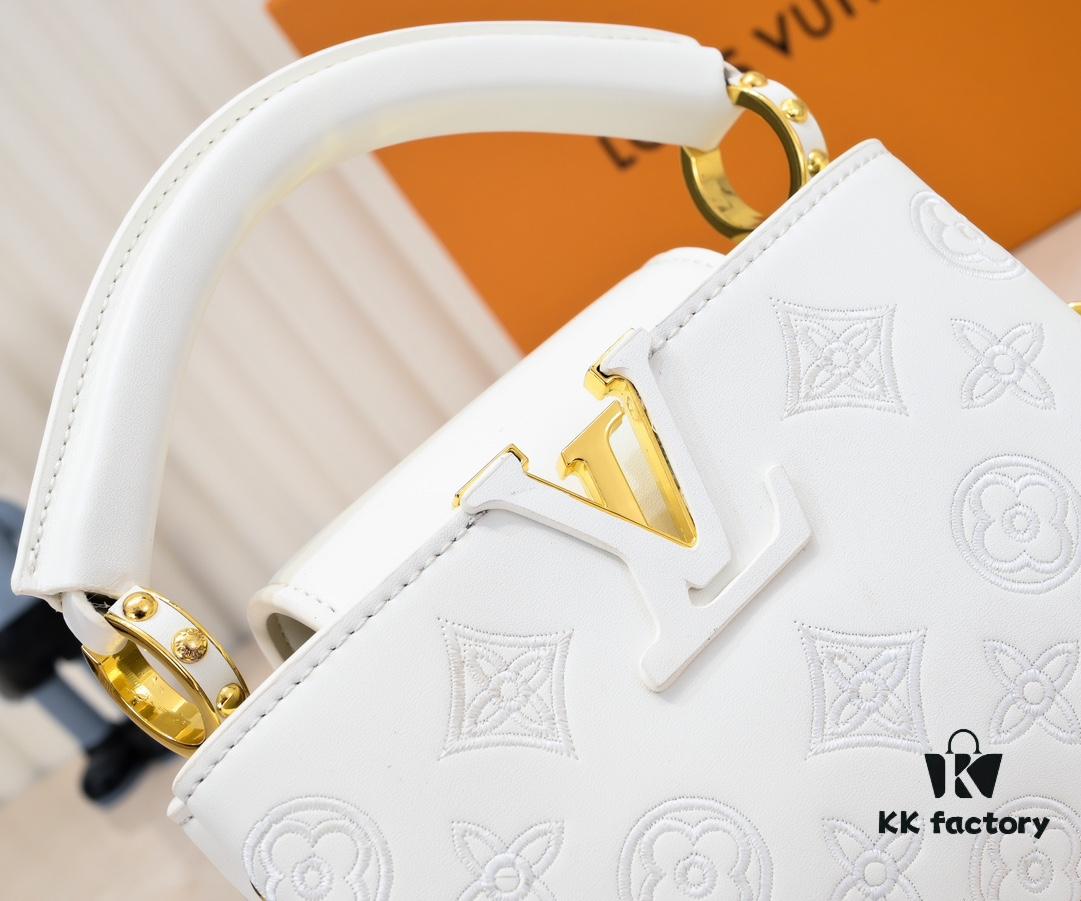 Upgraded M20741 Burberry Stitch Embroidered Gold Button