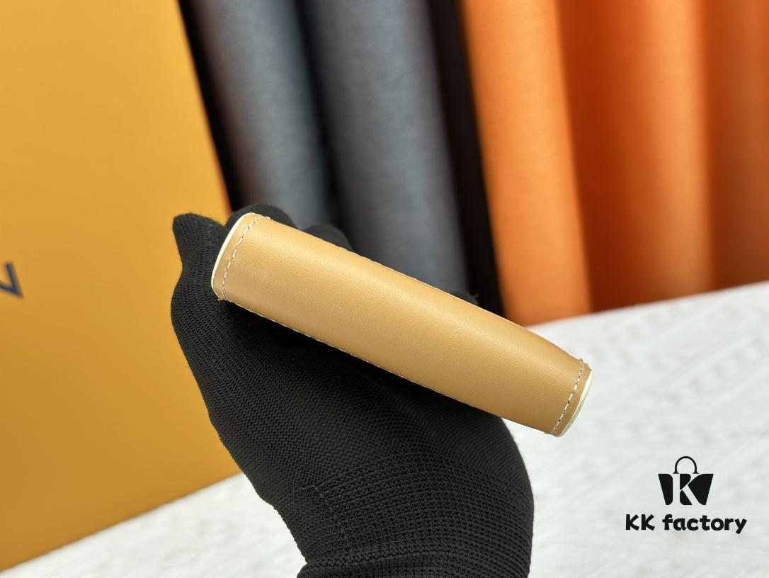 M83334 Beige and Multicolor Multiple Wallet