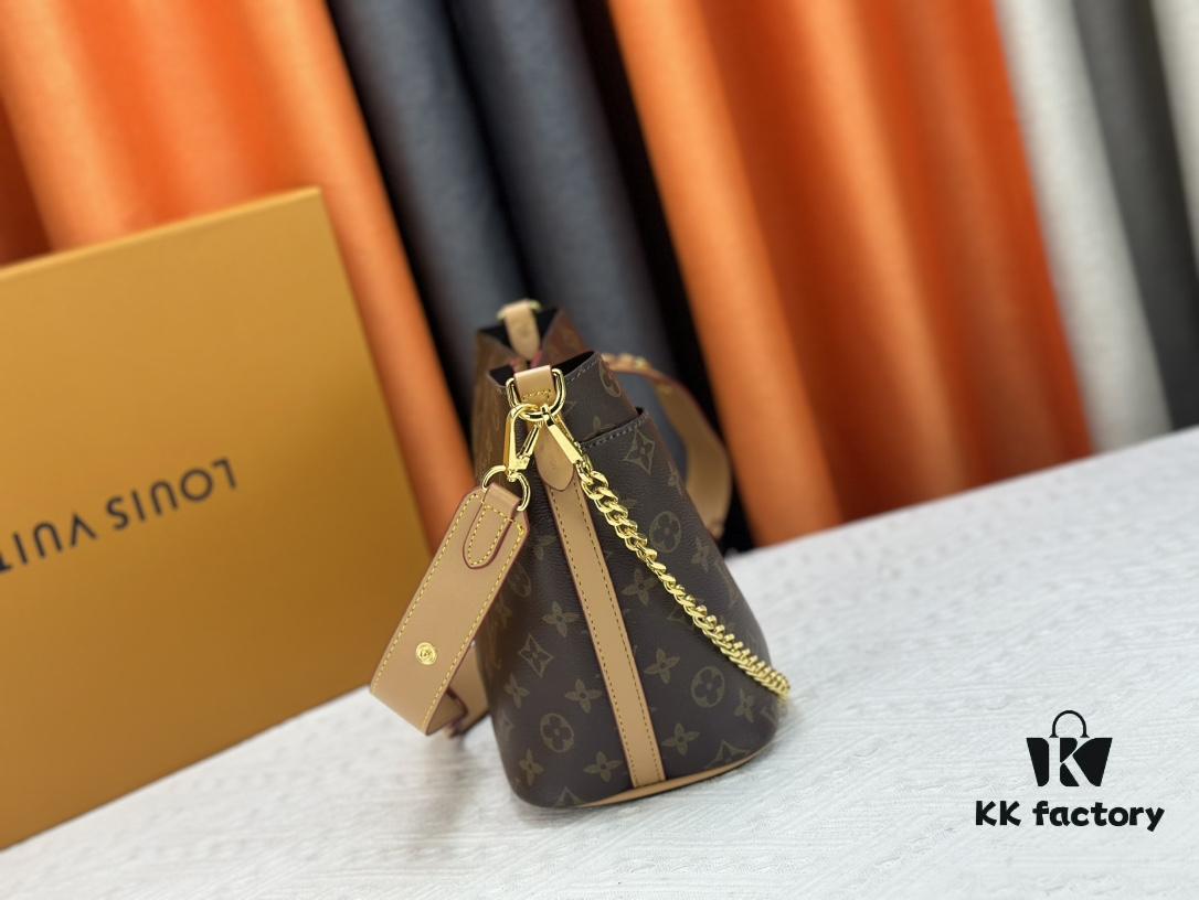 M24638 White M24006 Black M24165 Caramel Lock and Walk Bucket Bag