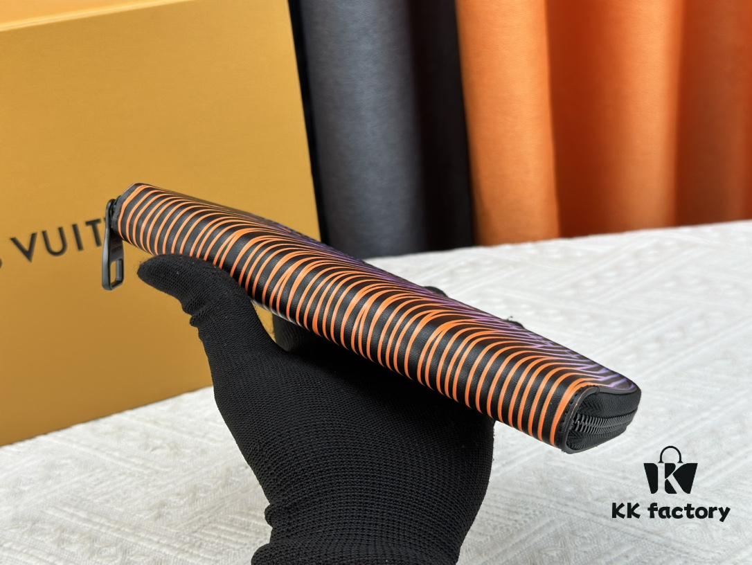 LV 82587 Wallet - Men's Vertical Zip Wallet Made from Durable Damier Graphite Canvas, Elegant and High-Quality