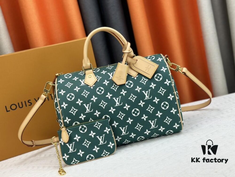 New LV 2024 Spring/Summer Non-Dong Design Speedy Security Lock, Polished Heavy Carving, Metal Luggage Tag, Key Pendant with Dove Engraving, Italian Imported Color-Changing Leather Trim Adjustable Shoulder Strap