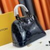 Authentic Exclusive Real-Shot Background! M54395, M54785, 54786 This avant-garde and modern Tote Miroir Clutch made from smooth patent calf leather. Featuring an oversized LV monogram, bold silhouette lines, and a distinctive design paired with a detachable new-style shoulder strap!