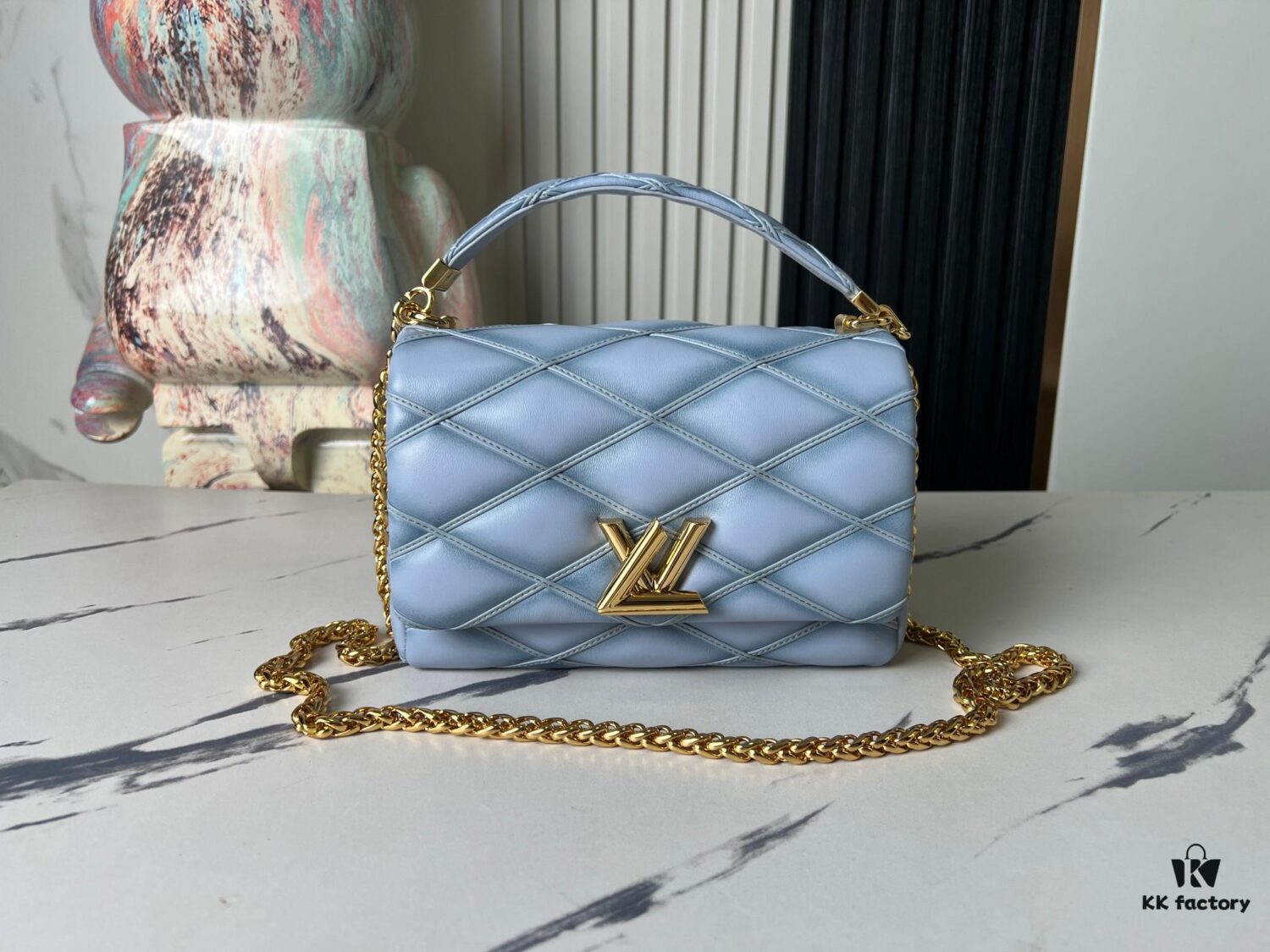 Top-tier Original Order Exclusive Real-shot M24186 M22891 Light Blue Full Leather Quilted Chain Bag Series GO-14 Teist Medium Handbag M22890