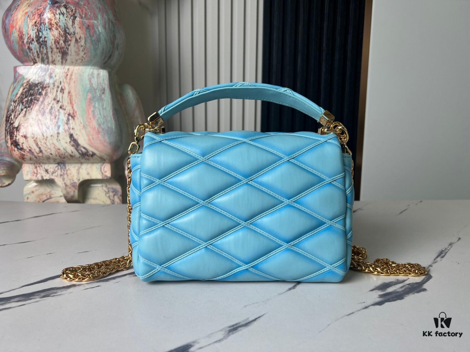 Top-tier Original Design Exclusive Real-shot M24165 M22891 Aqua Blue Full Leather Quilted Chain Bag Series GO-14 Teist Medium Handbag M22890