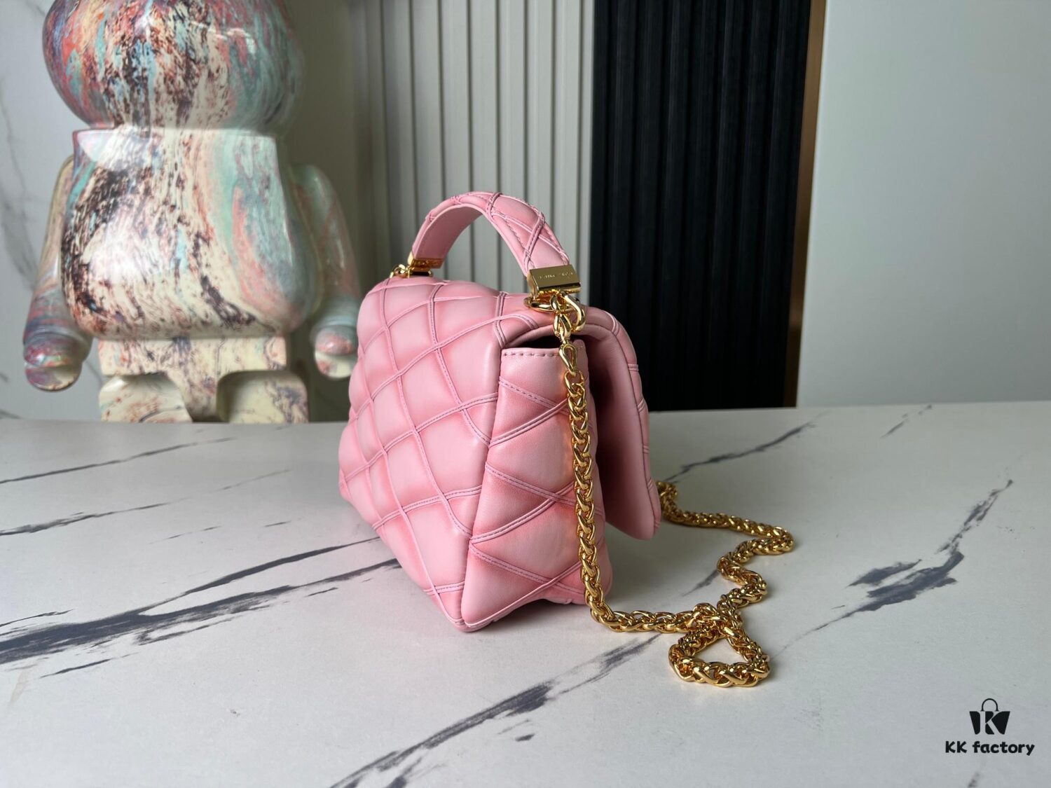 Top-tier Original Order, Exclusive Real-shot M24465 M22891 Pink Full Leather Quilted Chain Bag Series GO-14 Teist Medium Handbag M22890