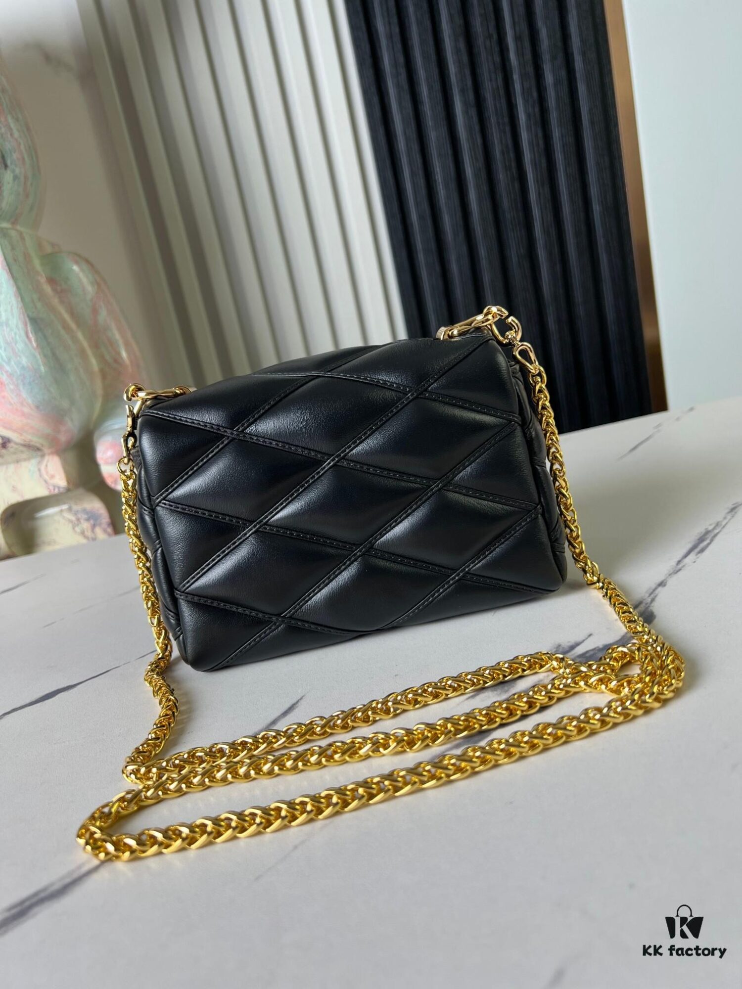 6930874b6e68136f4d9a86eb Top Quality Original Order Exclusive Real Shot M23625 Black Full Leather Chain Bag Series PICO GO-14 Handbag