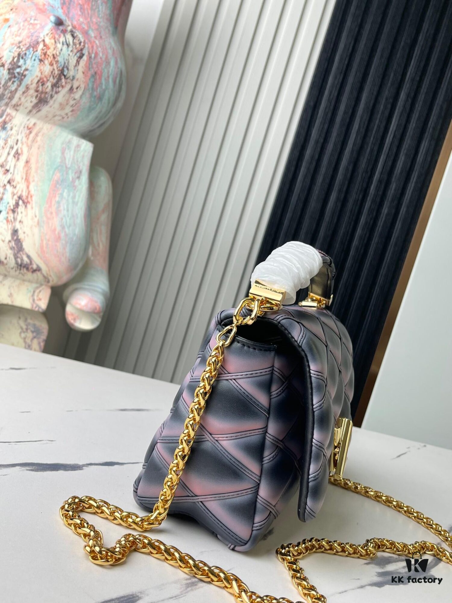 Top Quality Original Design Exclusive Real Shot M23569 M22891 Black Gradient Full Leather Diamond Quilted Chain Bag Series GO-14 Teist Medium Handbag M22890