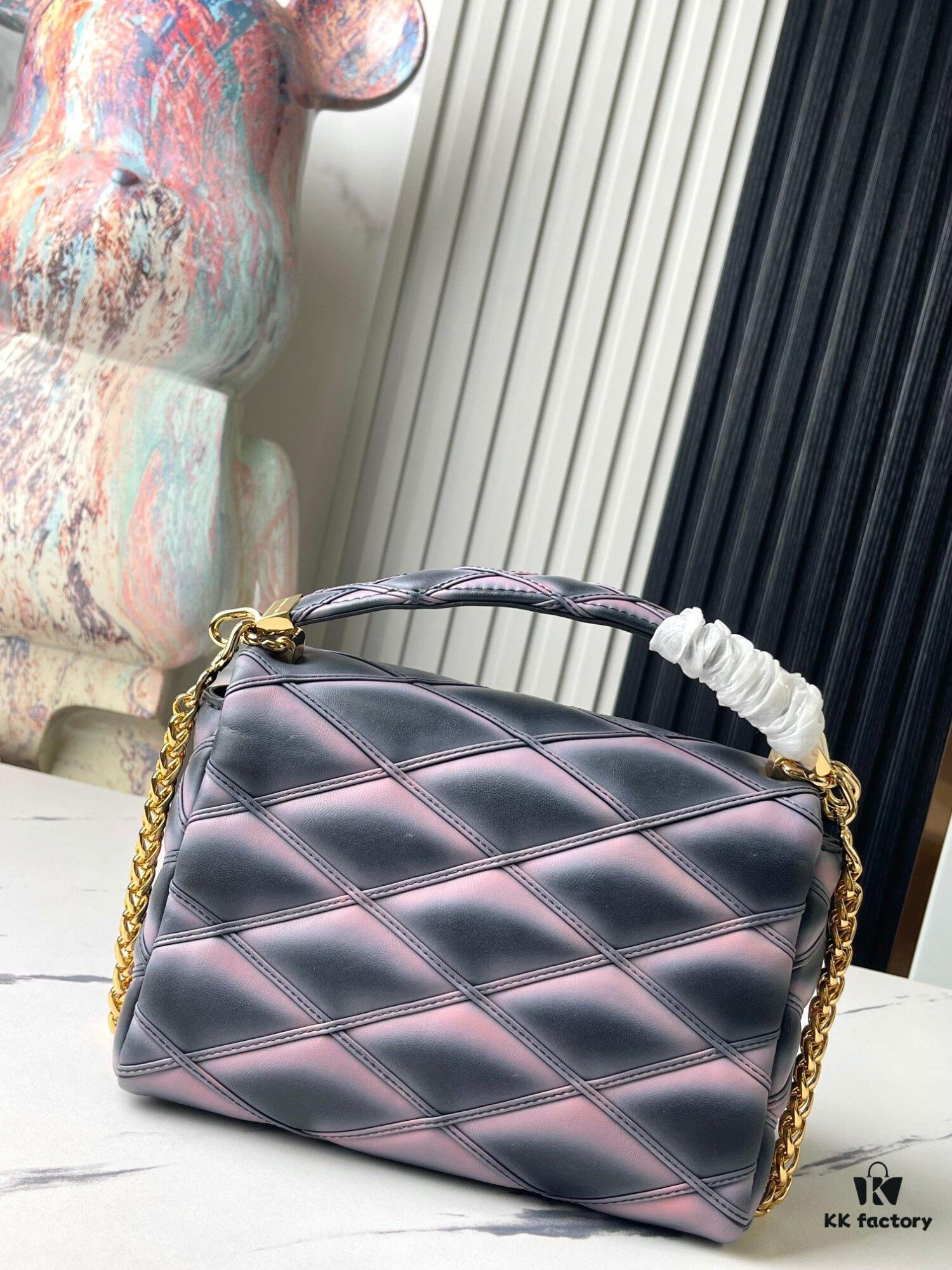 Top Quality Original Design Exclusive Real Shot M23569 M22891 Black Gradient Full Leather Diamond Quilted Chain Bag Series GO-14 Teist Medium Handbag M22890