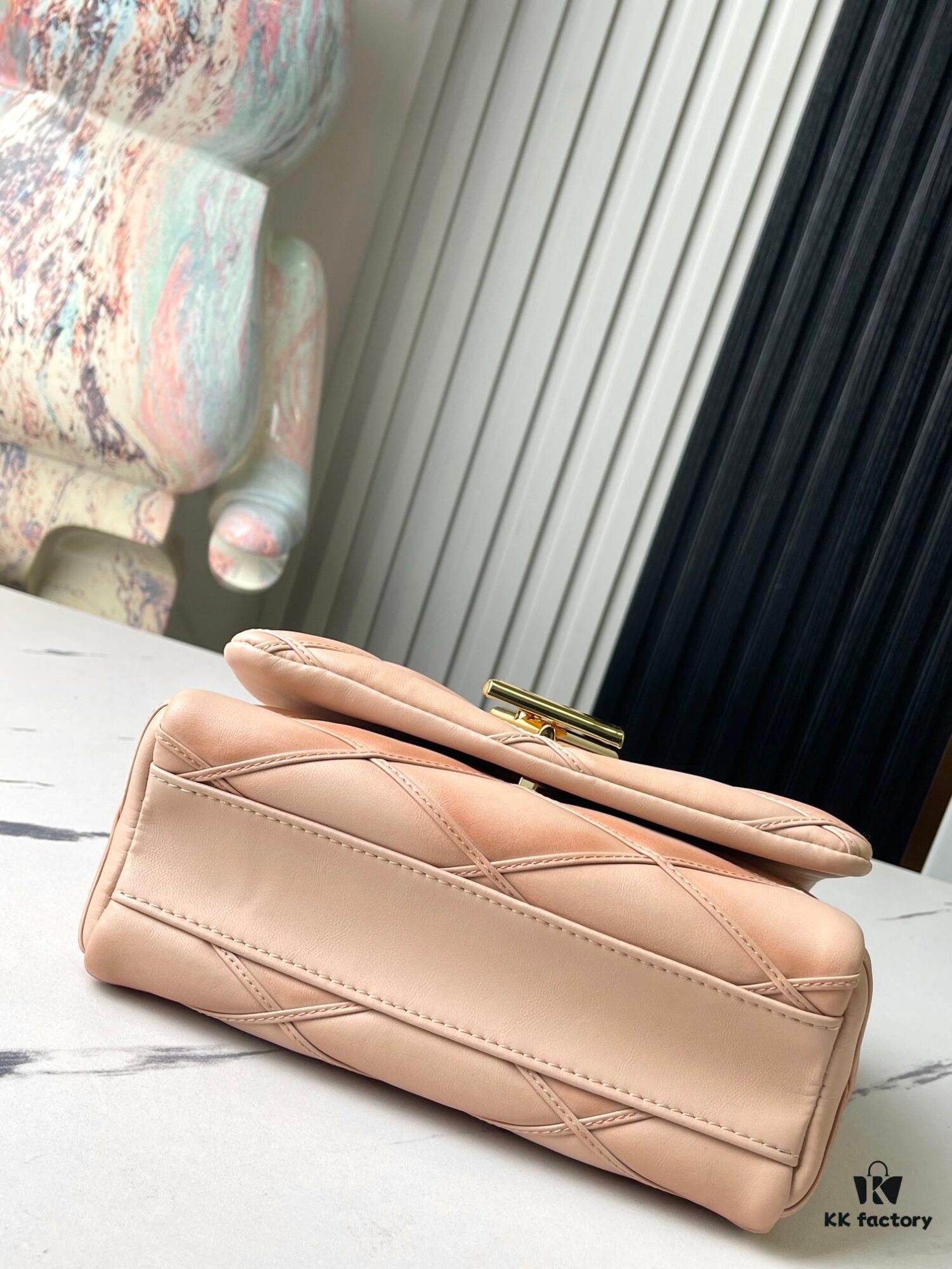 Top-Quality Original Order Exclusive Real Shot M24465 M22891 Beige Full Leather Quilted Chain Bag Series GO-14 Teist Medium Handbag M22890