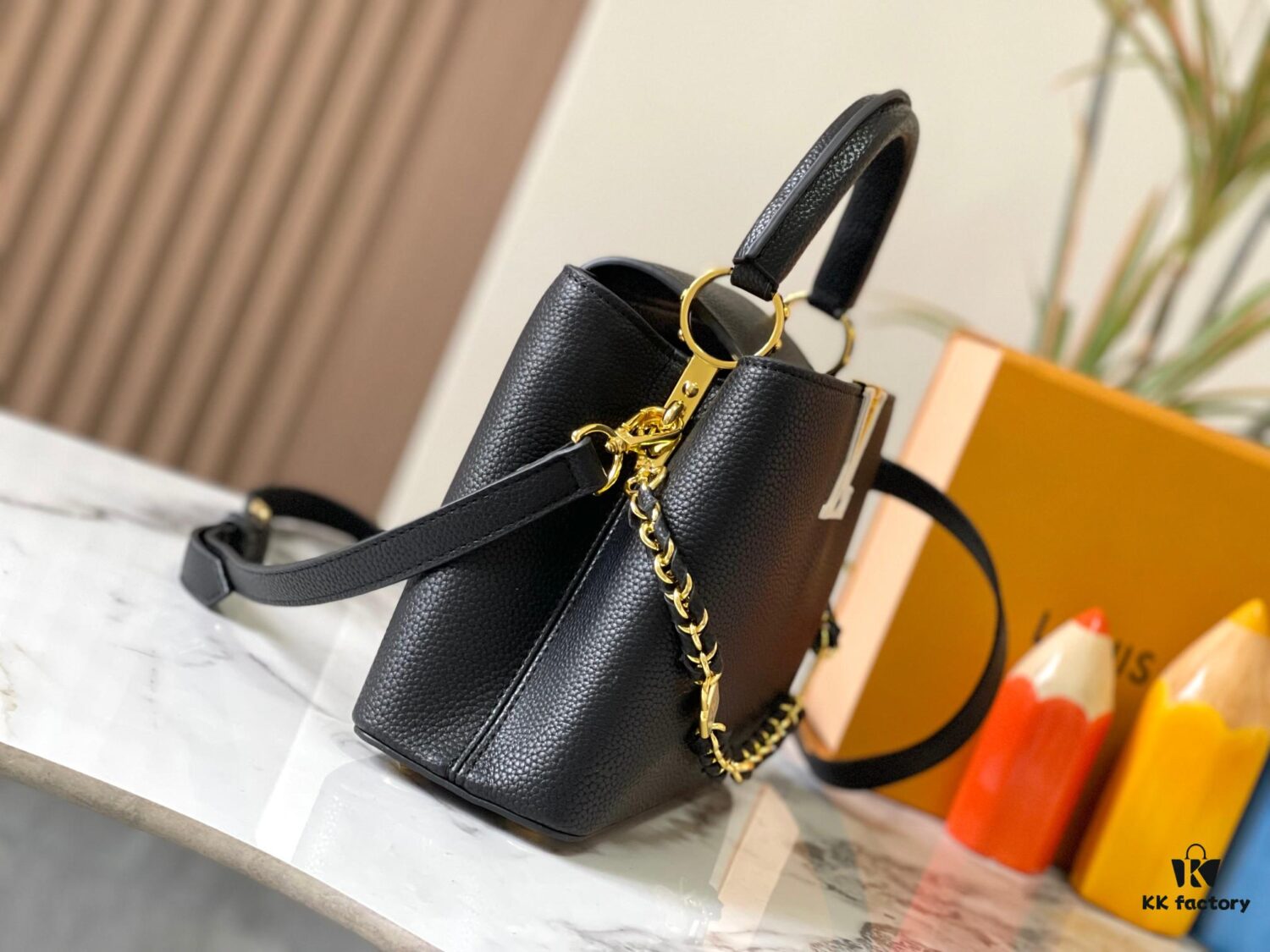 Upgraded M23951 Black Capucines Medium Handbag