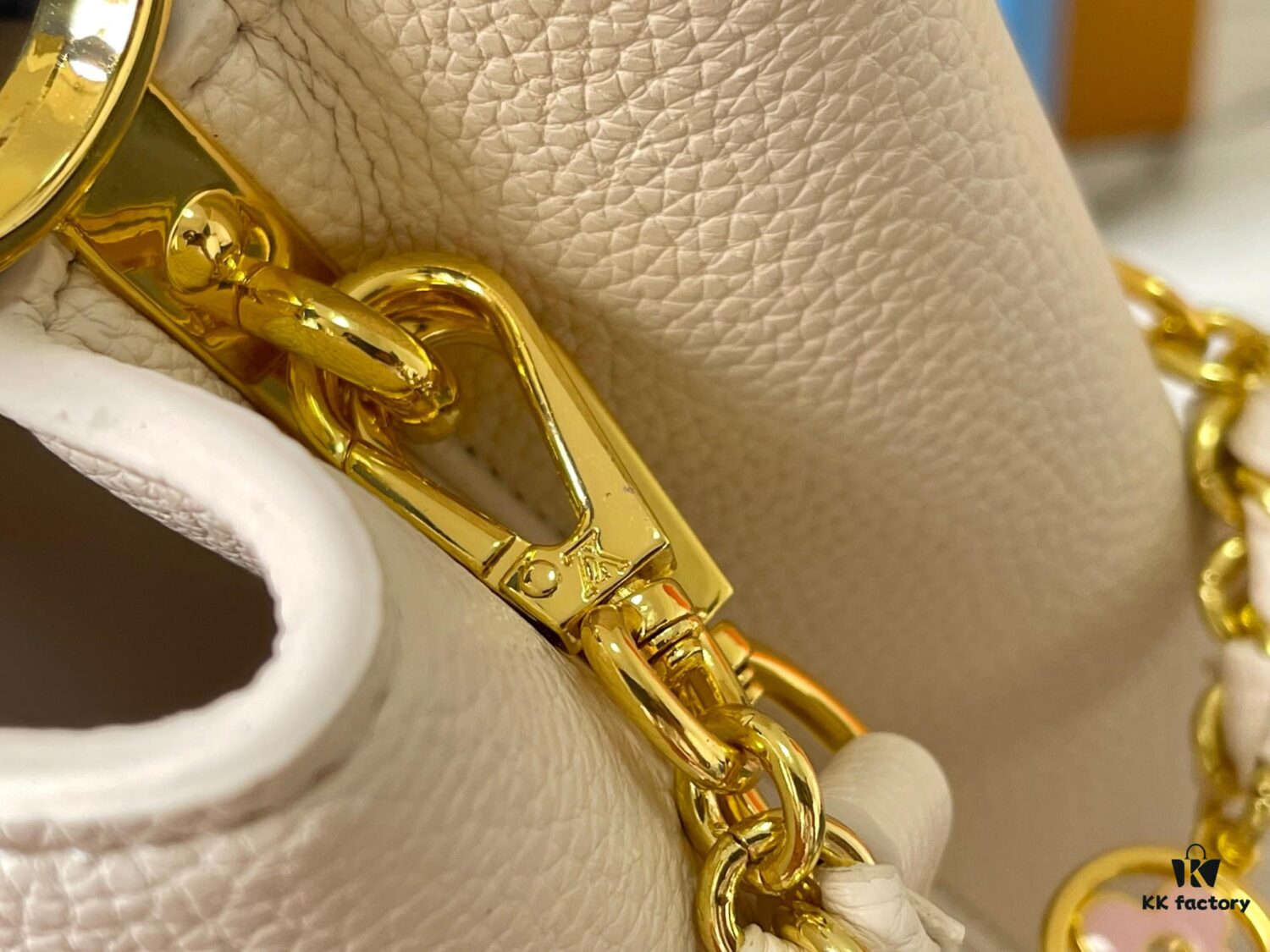 Upgraded M23952 White