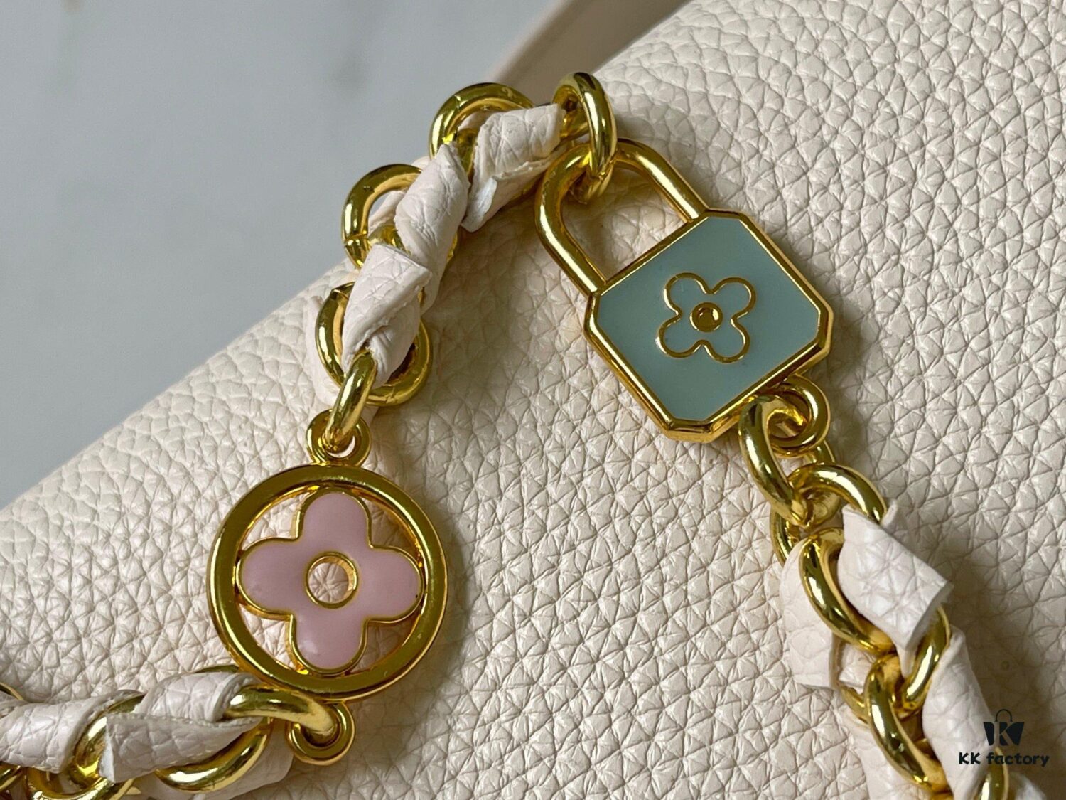 Upgraded M23952 White