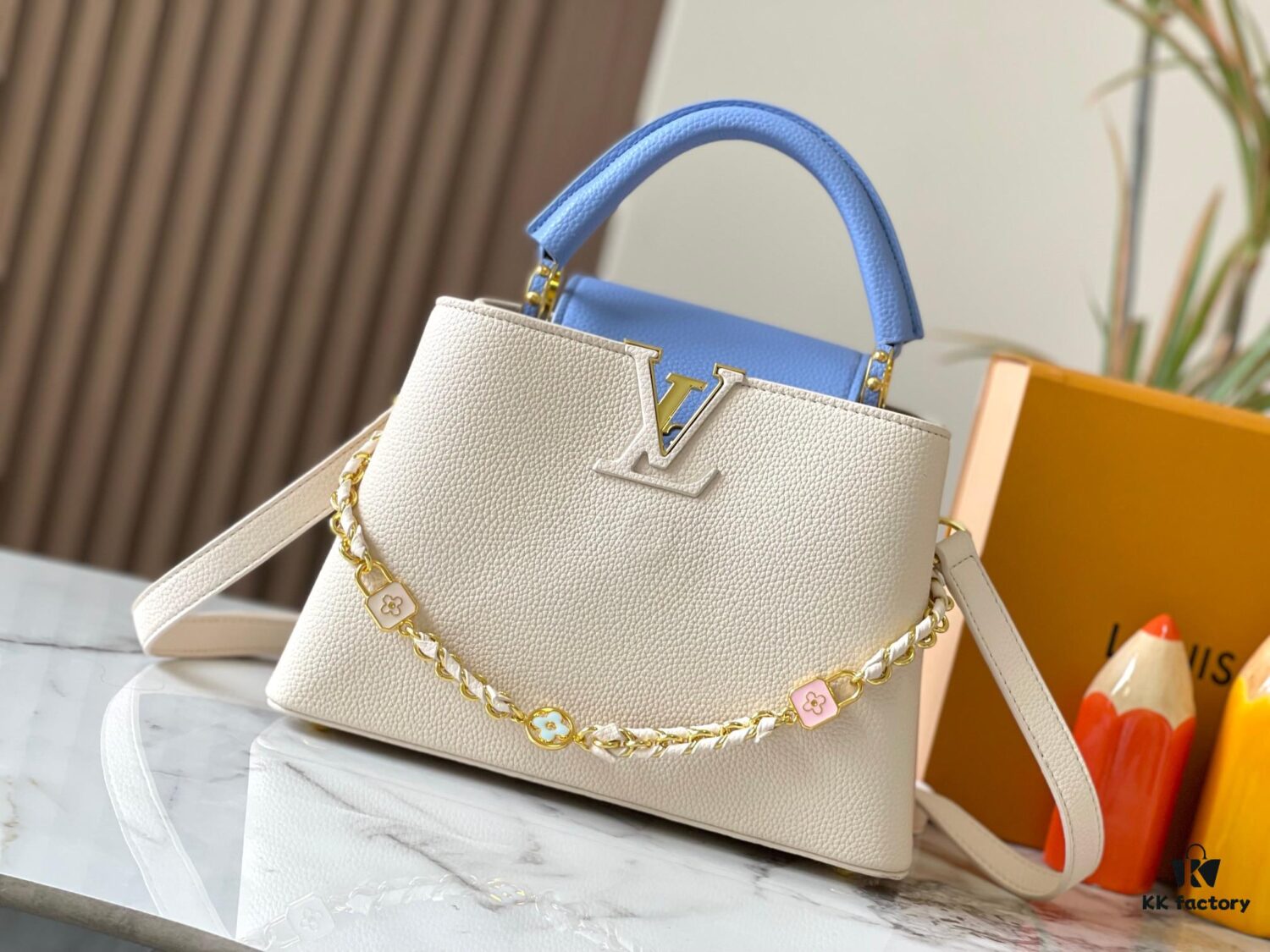 Upgraded M23951 White Capucines MM