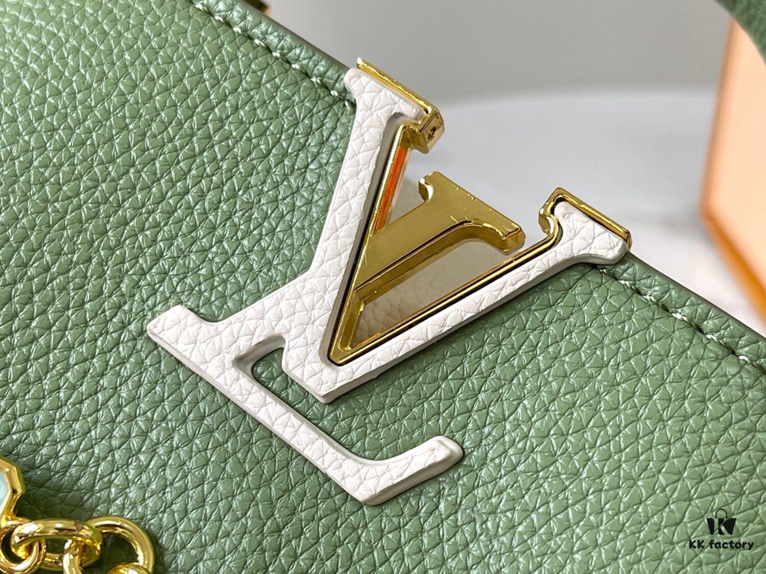 Upgraded M23950 Green Mini Capucines Handbag with Lovelock Chain