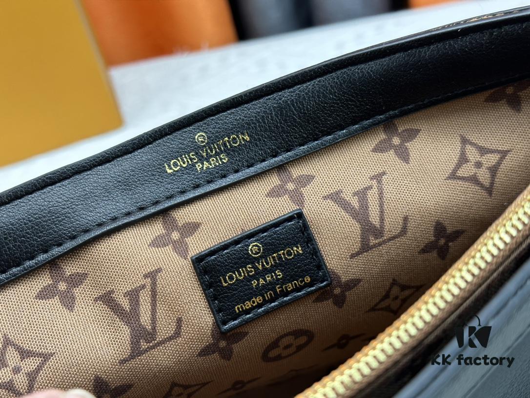 Daphne M47149 Large Dauphine Soft Handbag