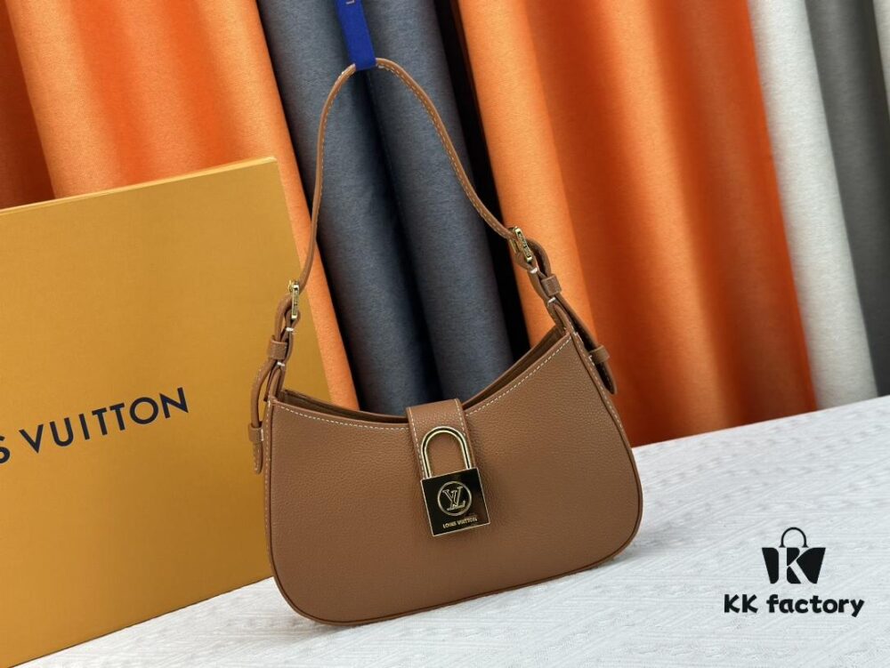 Official Latest Model M24611 M24885 M24990 Nautical Bag Stylish Shoulder Bag