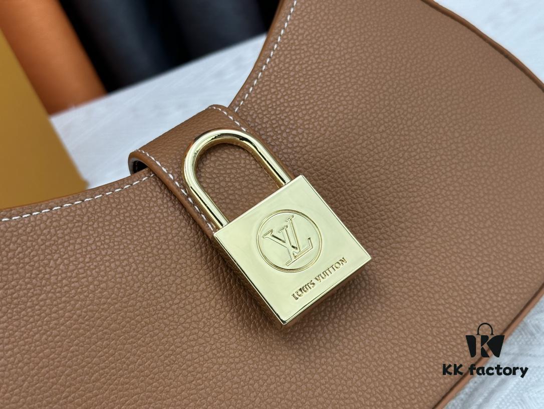 Official Latest Model M24611 M24885 M24990 Nautical Bag Stylish Shoulder Bag