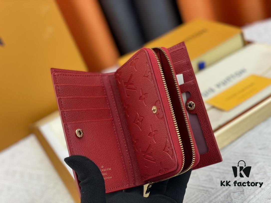 M60235 Embossed Pattern 🎀 Color Black Red 🎀 Size 13.5*9.5*3.5