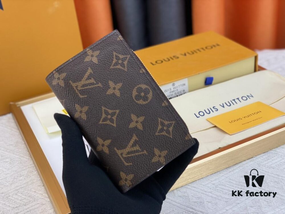 M60235 Embossed Pattern 🎀 Color Black Red 🎀 Size 13.5*9.5*3.5