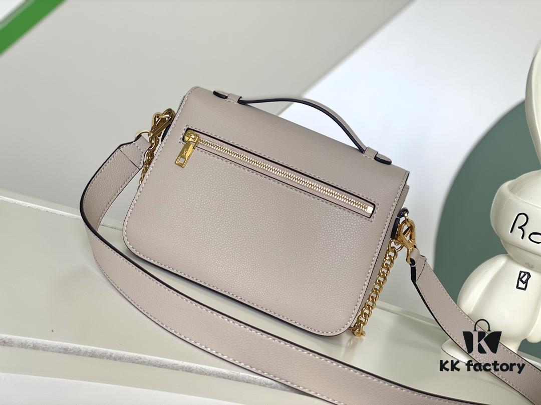 M22952 Brown M22792 Gray M22735 Black Top-Quality Original Order Oxford Handbag Crafted from Soft Grained Leather with Eye-Catching Metal Hardware Showcasing Brand Elegance. Detachable Chain and Adjustable Leather Strap Offer Multiple Carrying Options, Adding Vibrant Flair to Daily and Day-to-Night Occasions. 22.0 x 16.0 x 9.5 cm (L x H x W)