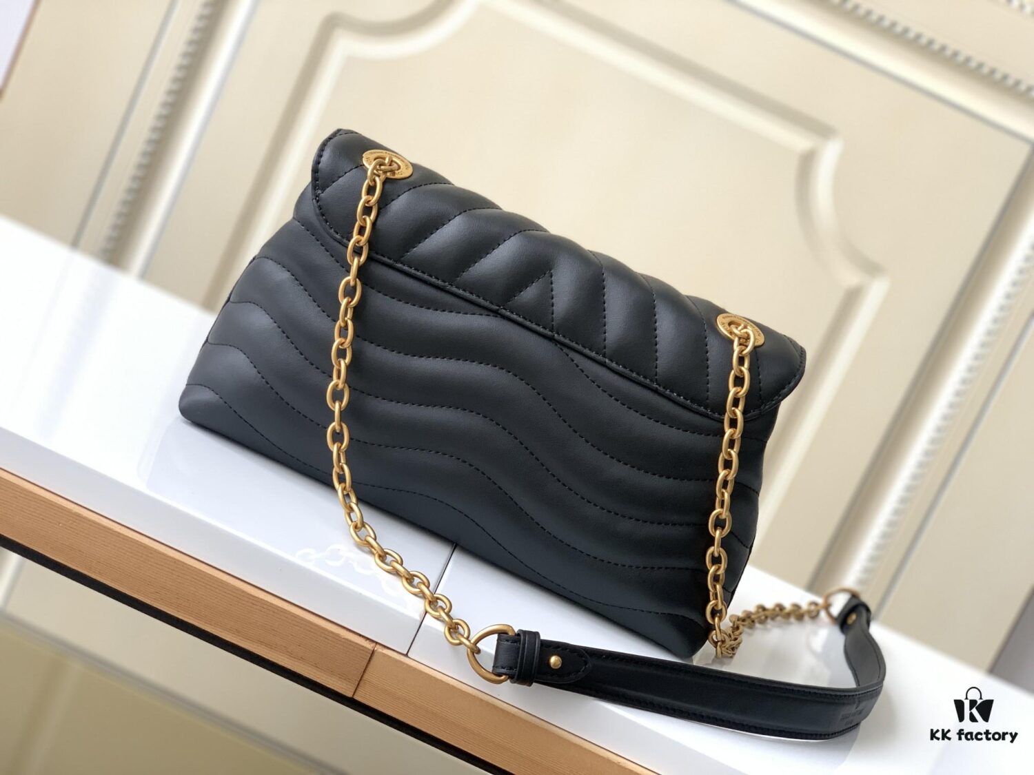 LV NEW WAVE Chain Bag V-Quilted Handbag 58552 Black 58552 Apricot Yellow 58549 White 58550 Coffee 58664 Green 58553 Rose Red