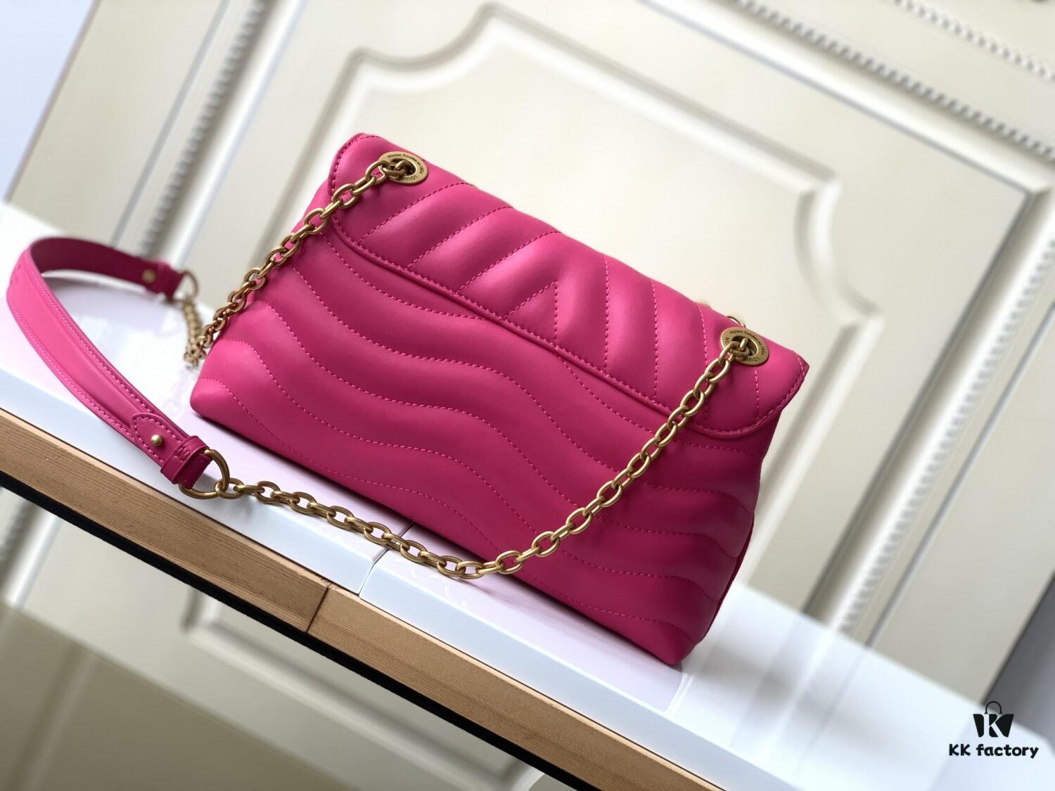 Haiyuan Original M58553 Rose Red LV New Wave Chain Bag with V-Shaped Quilting