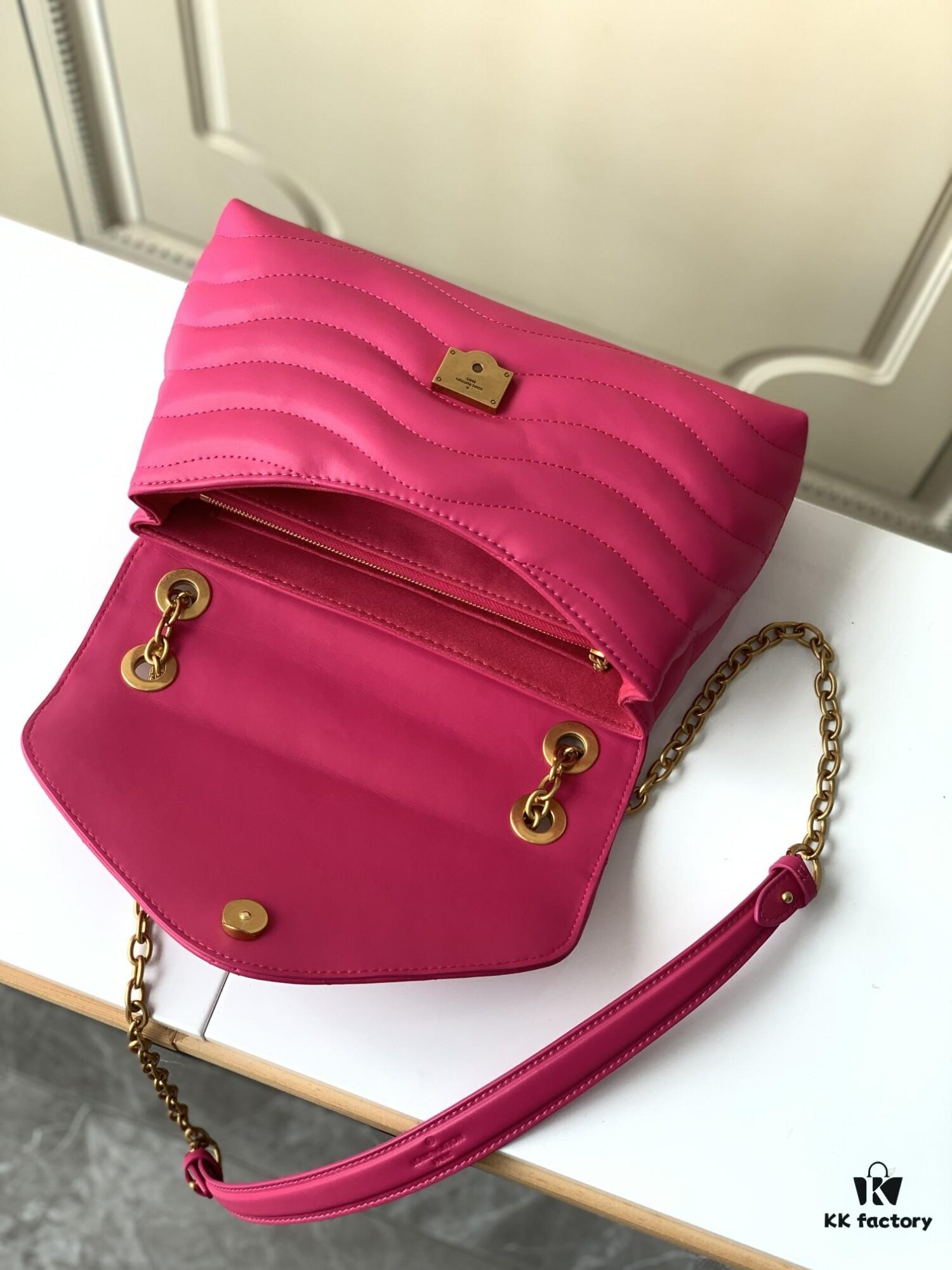 Haiyuan Original M58553 Rose Red LV New Wave Chain Bag with V-Shaped Quilting