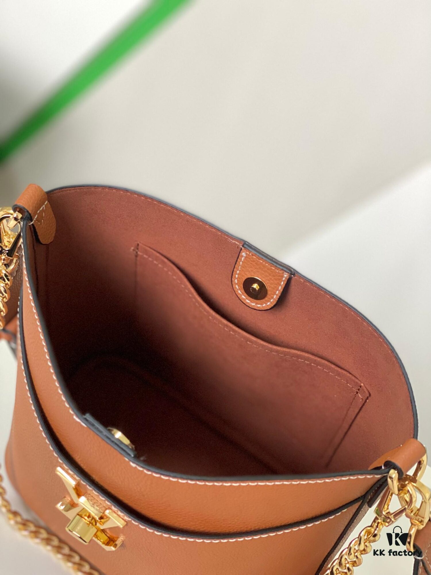 Haiyuan Export Genuine Leather Bucket Bag Chain Bag Series Lock and Walk Handbag M24006 Black M24638 White M24165 Brown