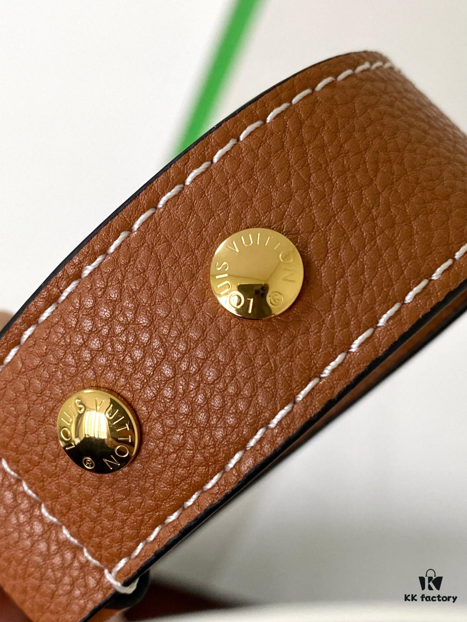 Haiyuan Export Genuine Leather Bucket Bag Chain Bag Series Lock and Walk Handbag M24006 Black M24638 White M24165 Brown