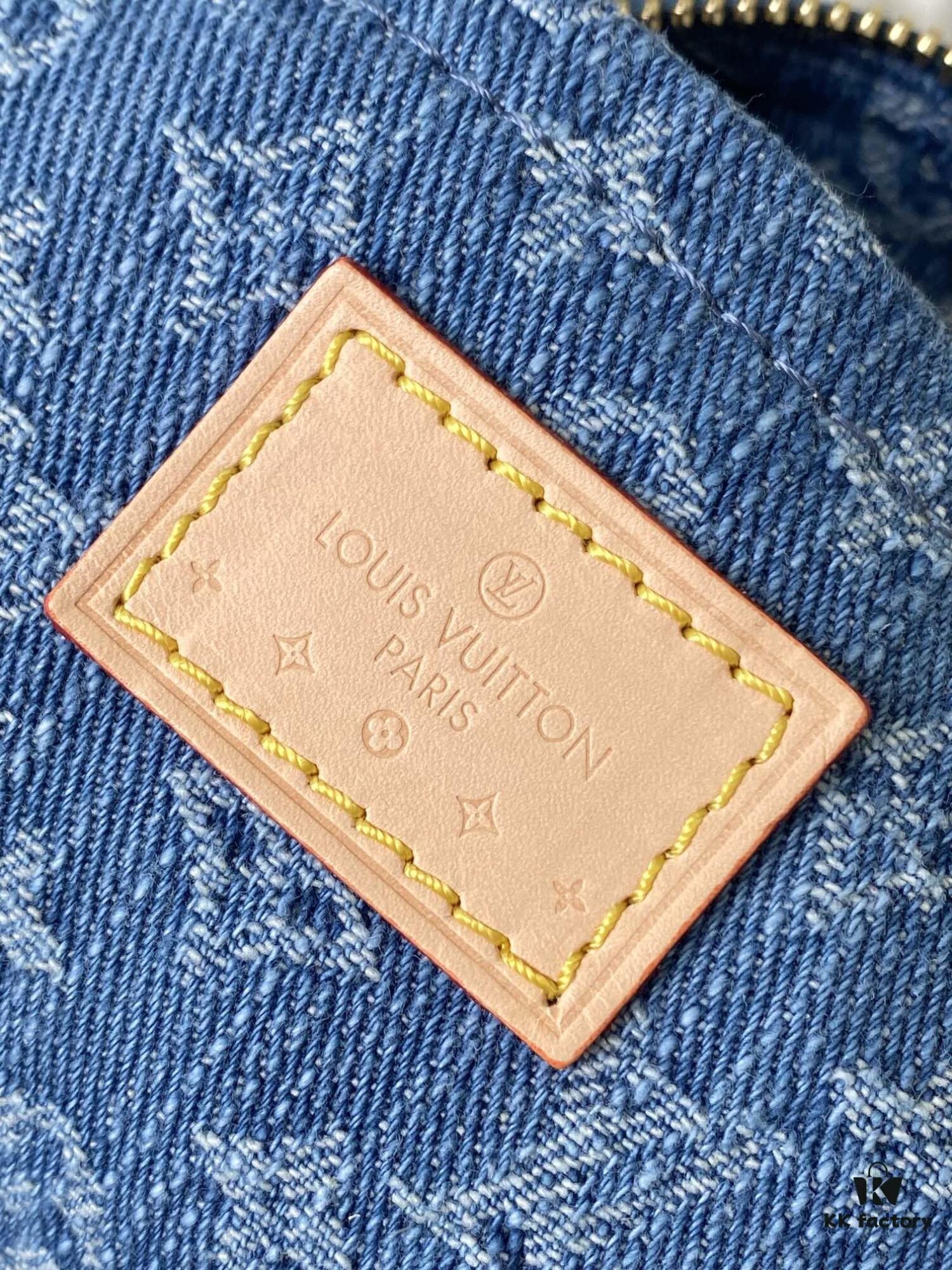 Exclusive Real Photo from Haiyuan Order - M46856 Denim Fabric Premium Quality M46828 Vintage LV Monogram 2024 New Arrival Cowhorn Strap Adjustable Pea Bag with Extra Pendant Mini Bag