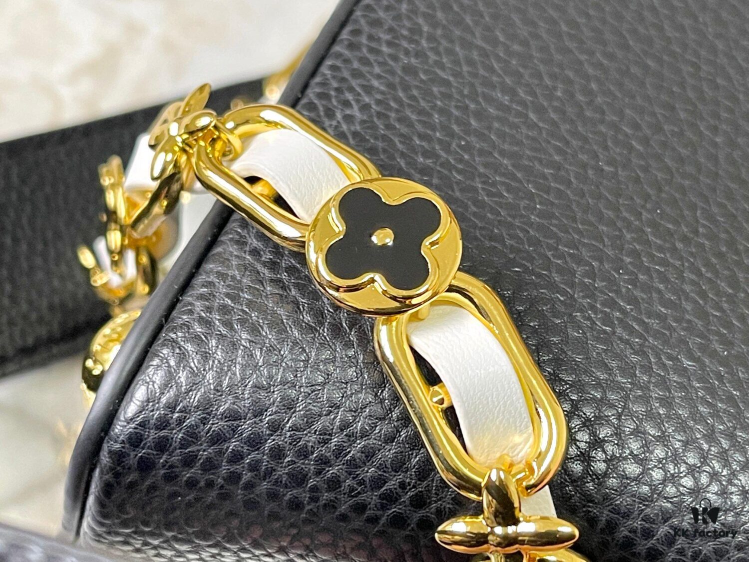 Upgraded M23198 Black Gold-Tone Capucines Mini Handbag