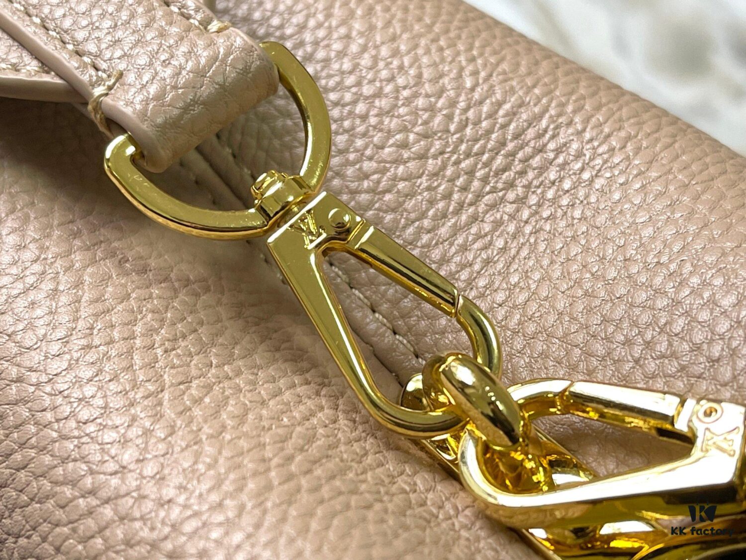 Upgraded M23198 Beige Gold-Tone Capucines Mini Handbag